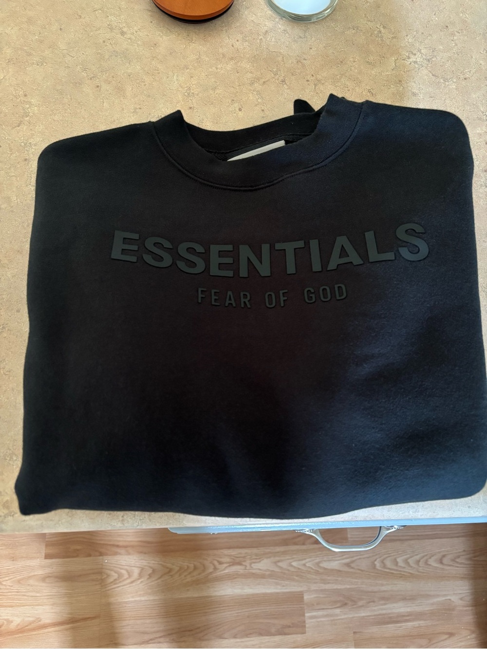 Fear of God Essentials kids large Black Crewneck Sweatshirt